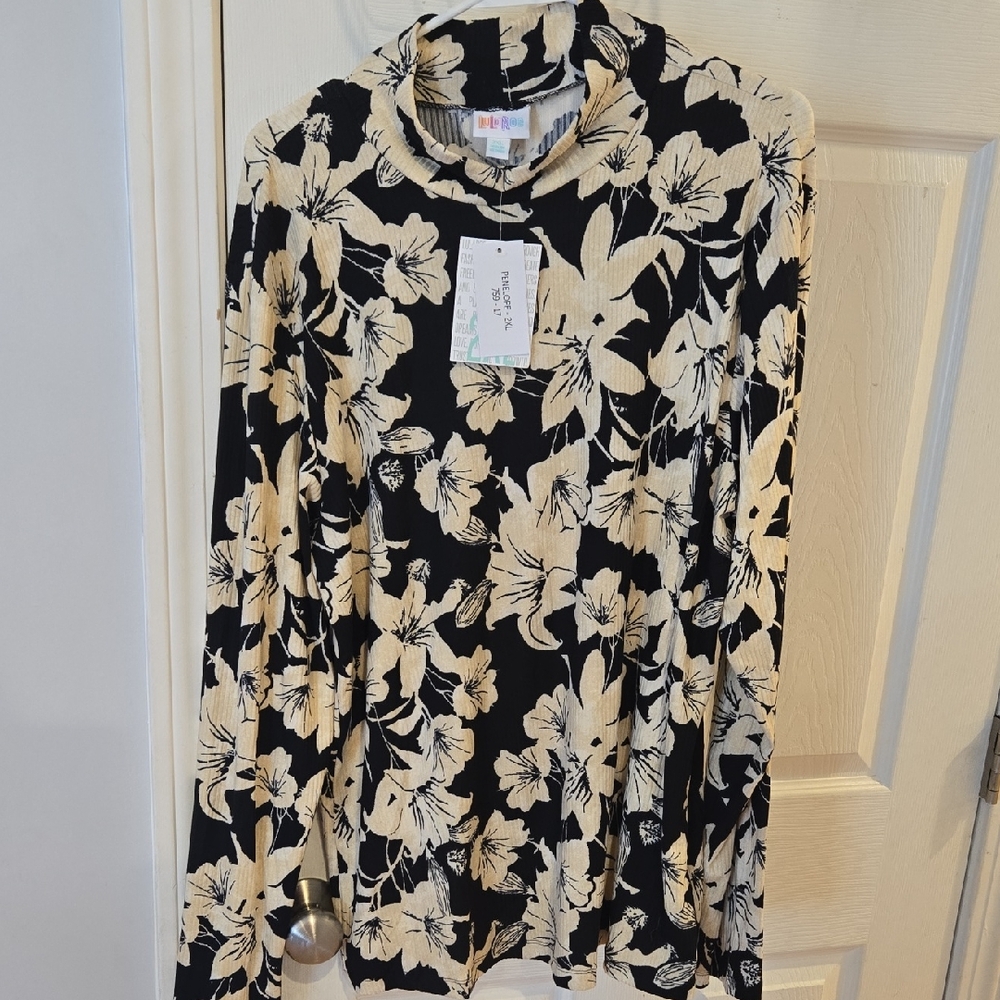 LuLaRoe Black and Cream Penelope